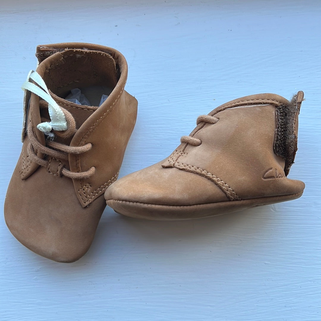 Levere rent flicker Clarks Baby Shoes 3-6 months – RKid