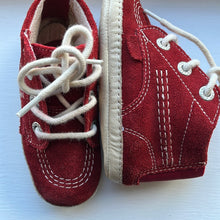 Load image into Gallery viewer, Kickers Pram Shoes Size 4 EU 20
